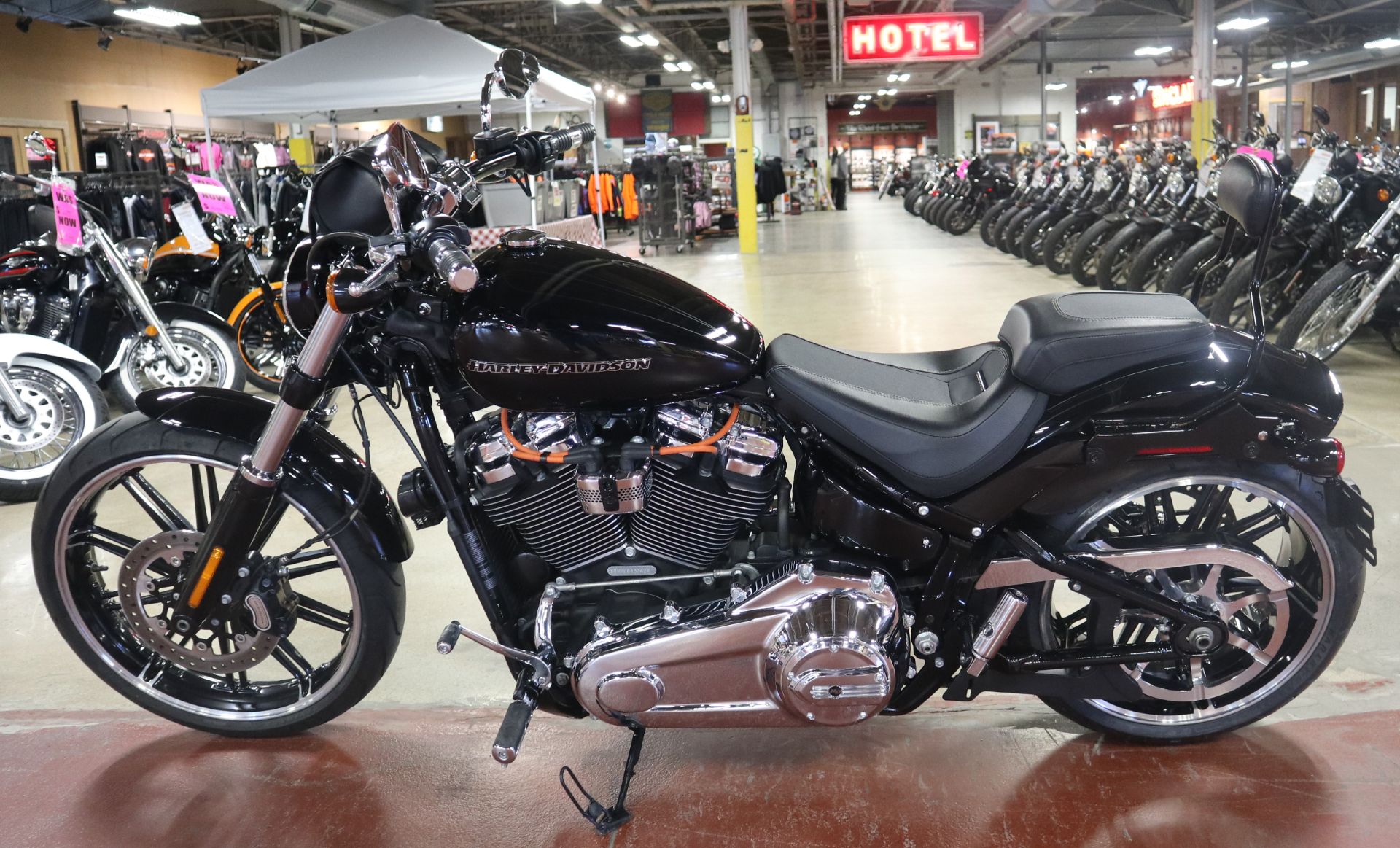 2019 Harley-Davidson Breakout® 114 in New London, Connecticut - Photo 5