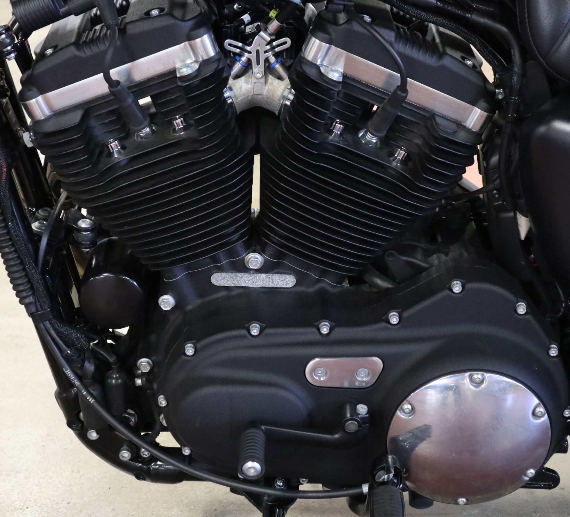 2022 Harley-Davidson Iron 883™ in New London, Connecticut - Photo 17