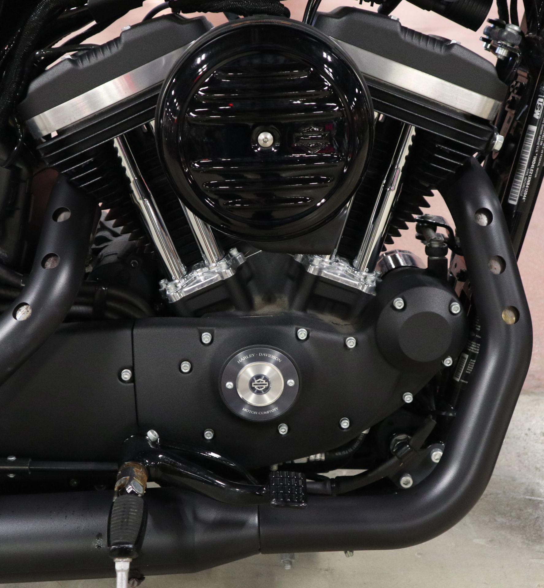 2022 Harley-Davidson Iron 883™ in New London, Connecticut - Photo 16