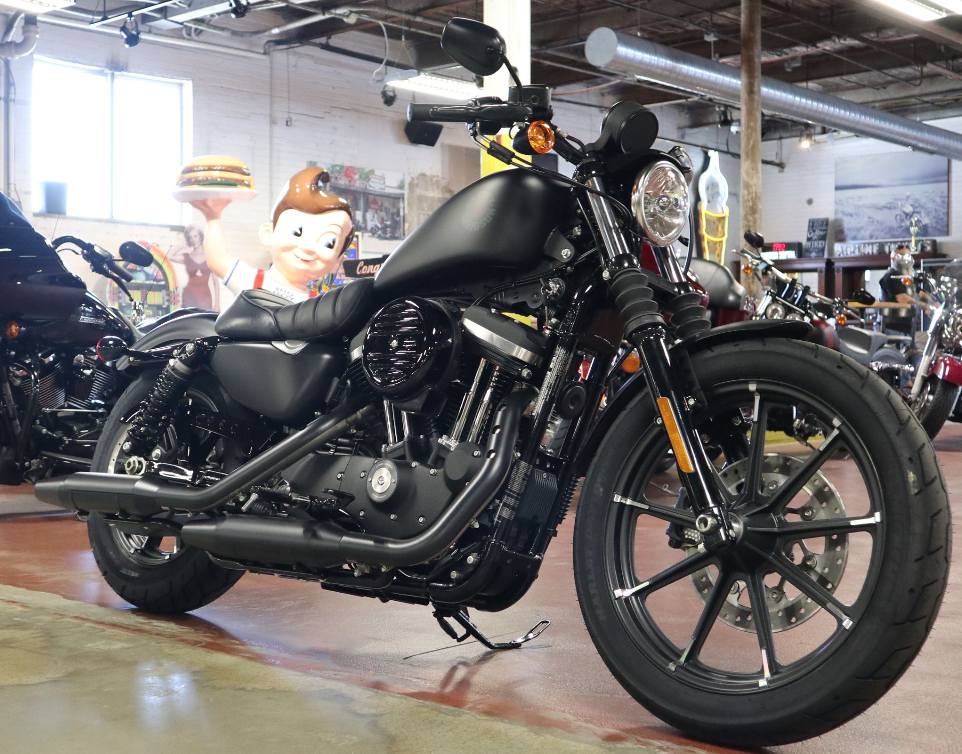 2022 Harley-Davidson Iron 883™ in New London, Connecticut - Photo 2