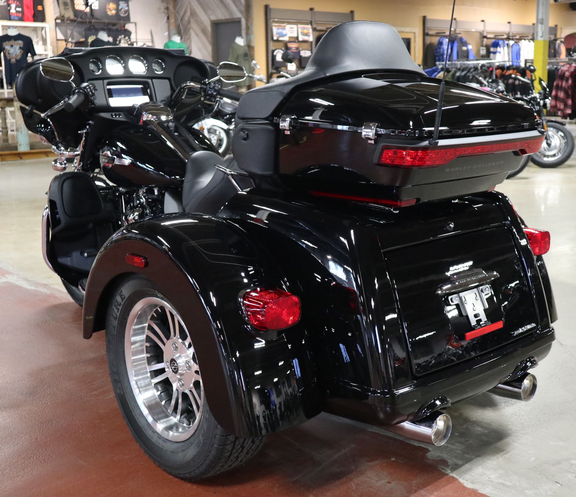 2024 Harley-Davidson Tri Glide® Ultra in New London, Connecticut - Photo 5