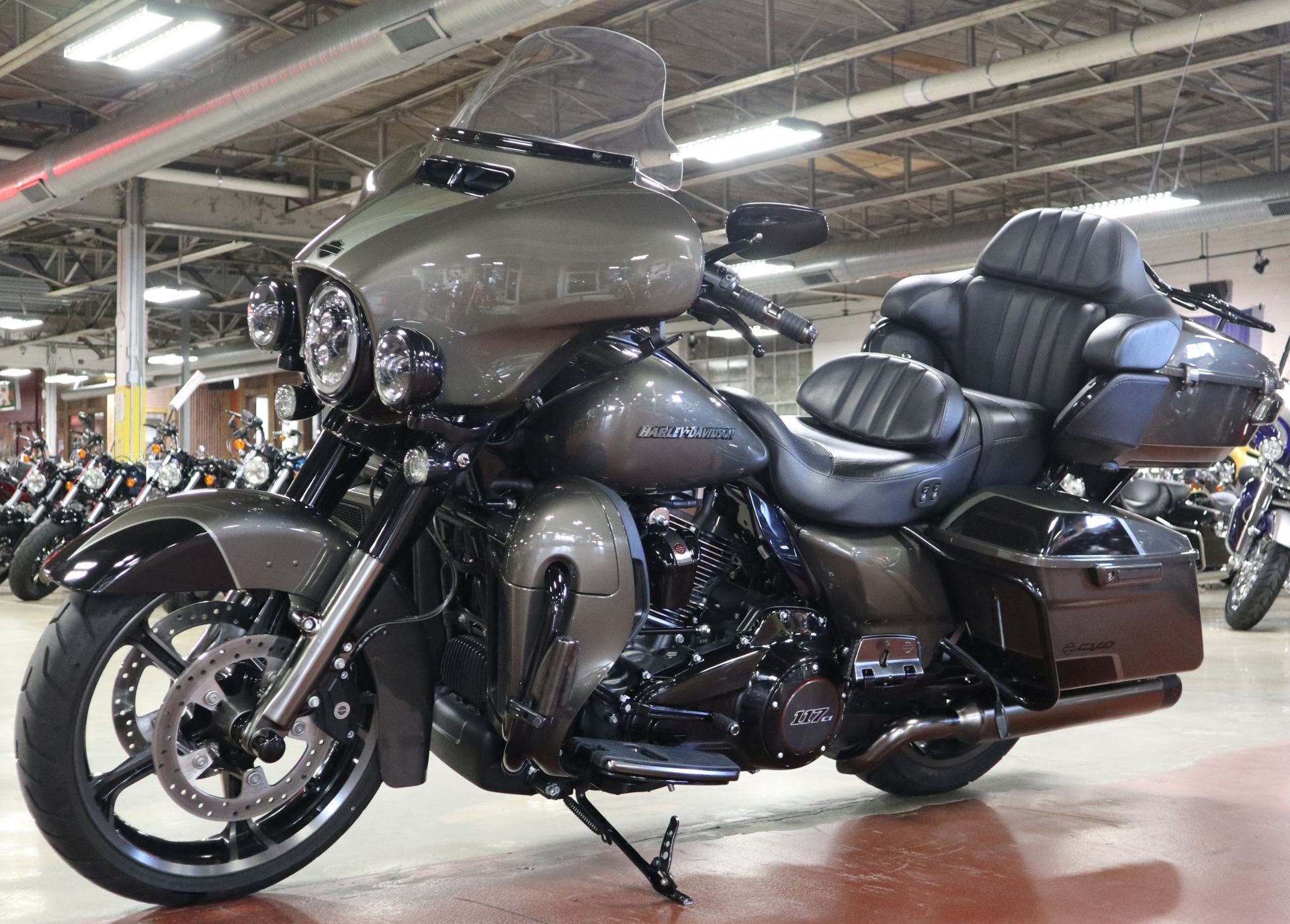 2021 Harley-Davidson CVO™ Limited in New London, Connecticut - Photo 4