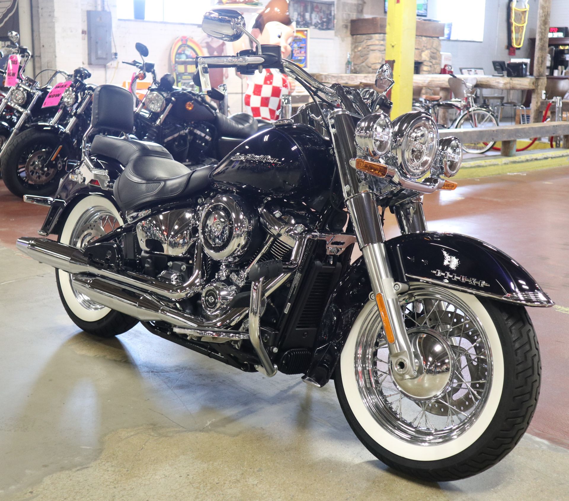 2020 Harley-Davidson Deluxe in New London, Connecticut - Photo 2