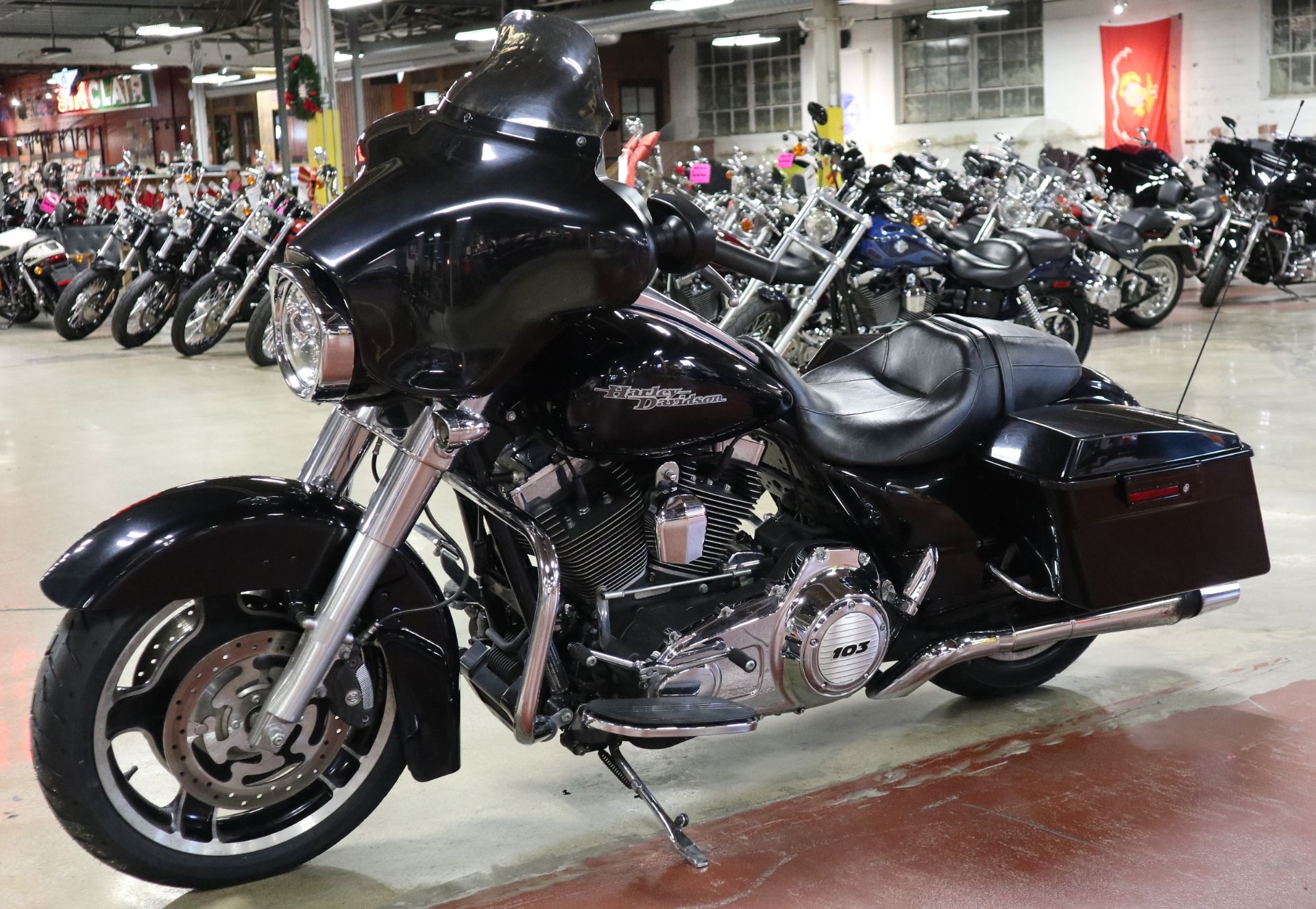 2013 Harley-Davidson Street Glide® in New London, Connecticut - Photo 4