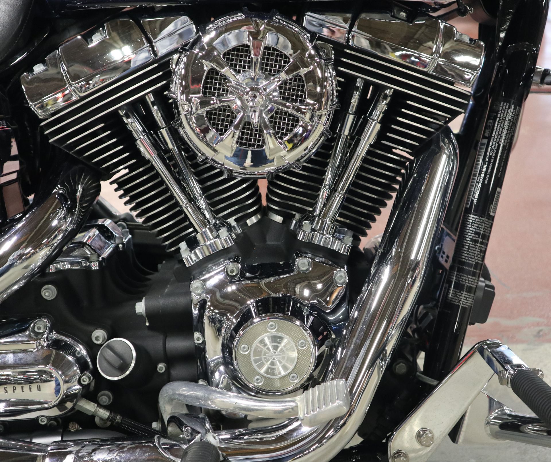 2012 Harley-Davidson Dyna® Super Glide® Custom in New London, Connecticut - Photo 16