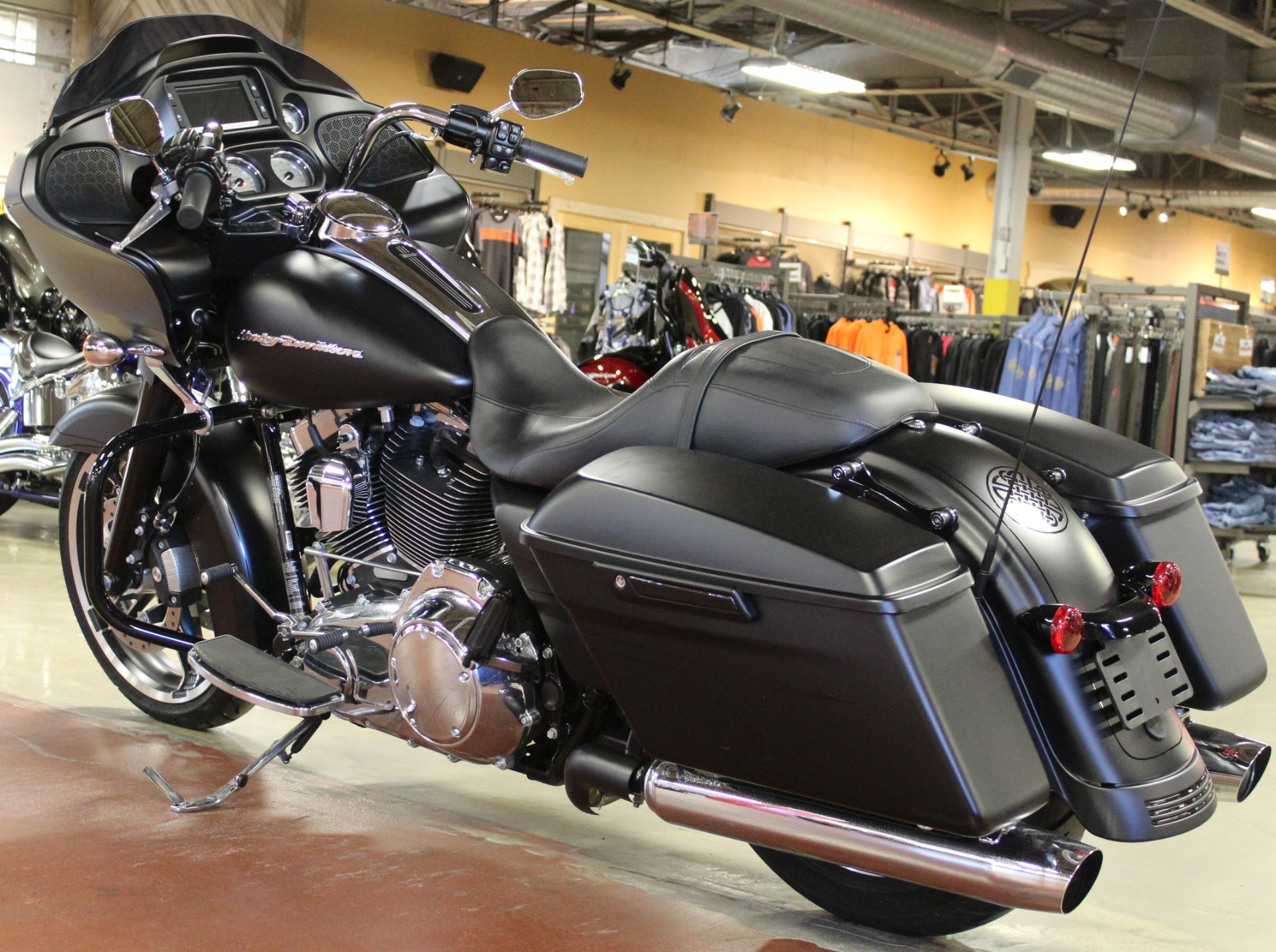 2015 Harley-Davidson Road Glide® Special in New London, Connecticut - Photo 8