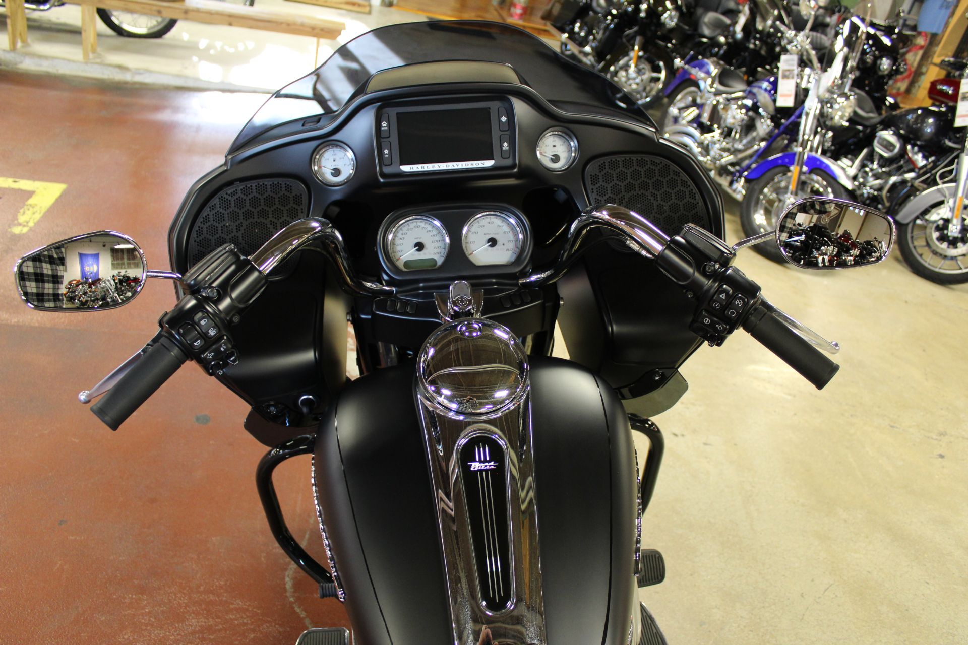 2015 Harley-Davidson Road Glide® Special in New London, Connecticut - Photo 10