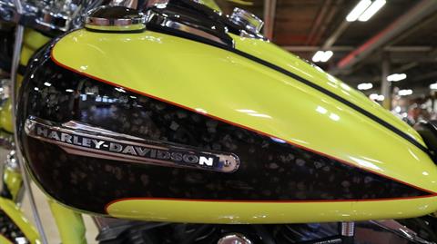 2009 Harley-Davidson CVO™ Dyna® Fat Bob® in New London, Connecticut - Photo 11
