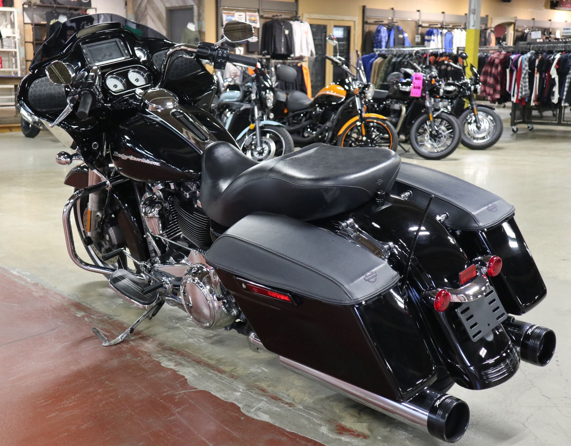 2017 Harley-Davidson Road Glide® Special in New London, Connecticut - Photo 5