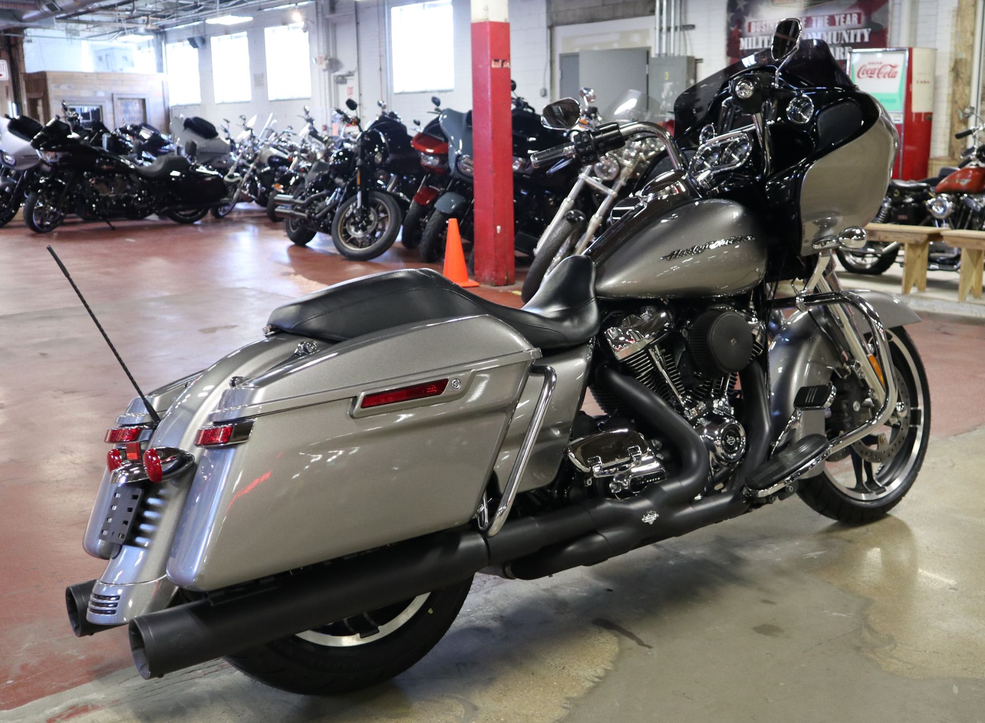 2017 Harley-Davidson Road Glide® Special in New London, Connecticut - Photo 8