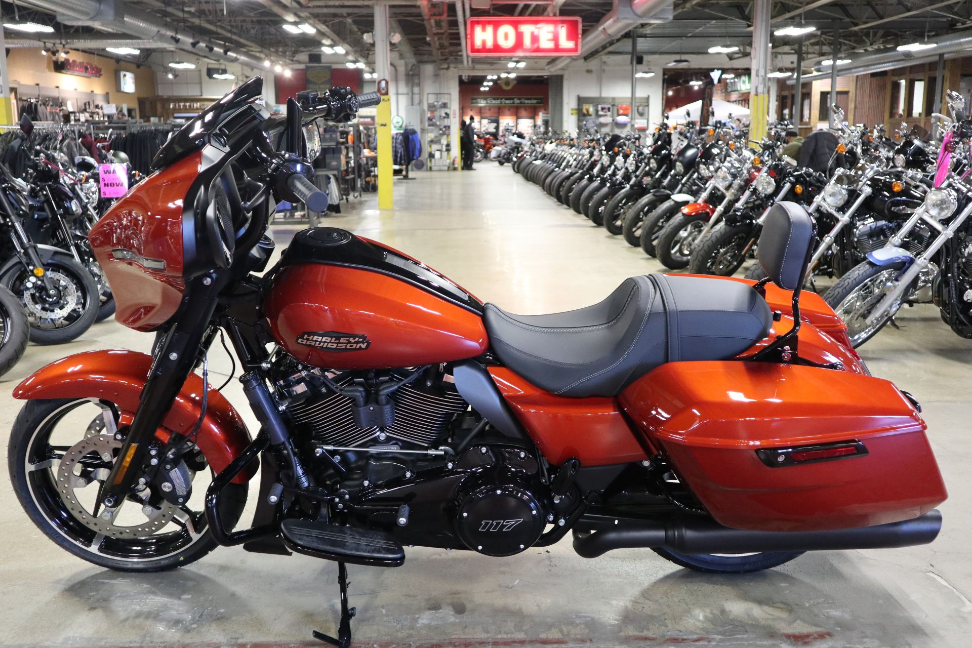 2024 Harley-Davidson Street Glide® in New London, Connecticut - Photo 5