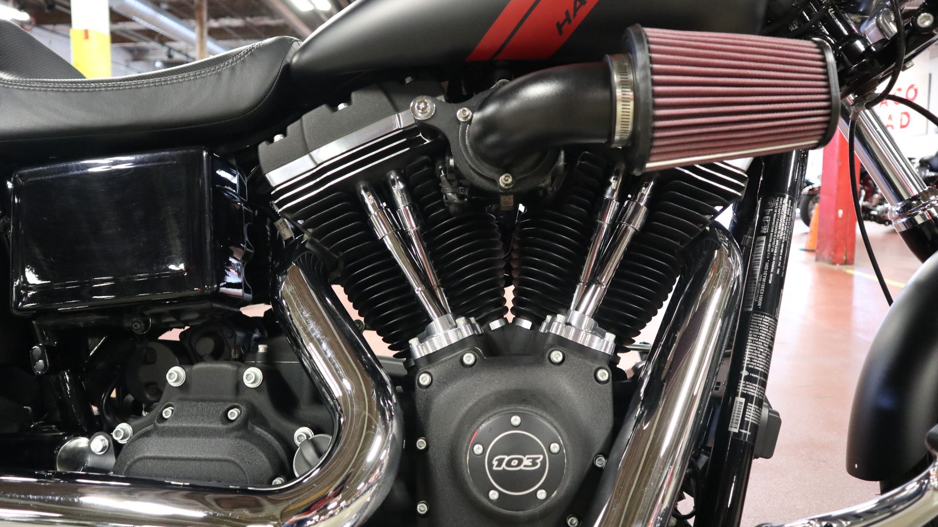 2014 Harley-Davidson Dyna® Fat Bob® in New London, Connecticut - Photo 16