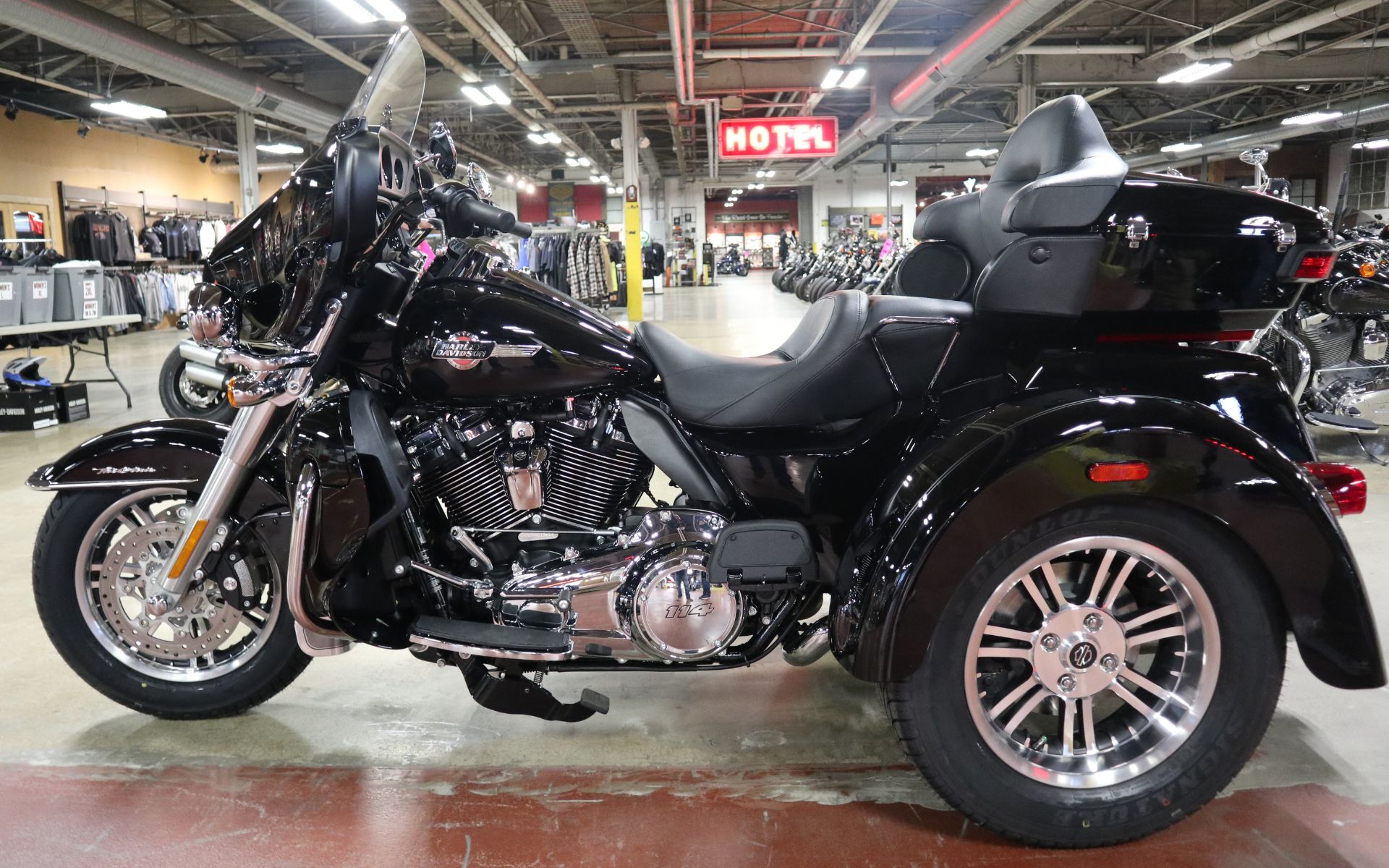 2023 Harley-Davidson Tri Glide® Ultra in New London, Connecticut - Photo 5