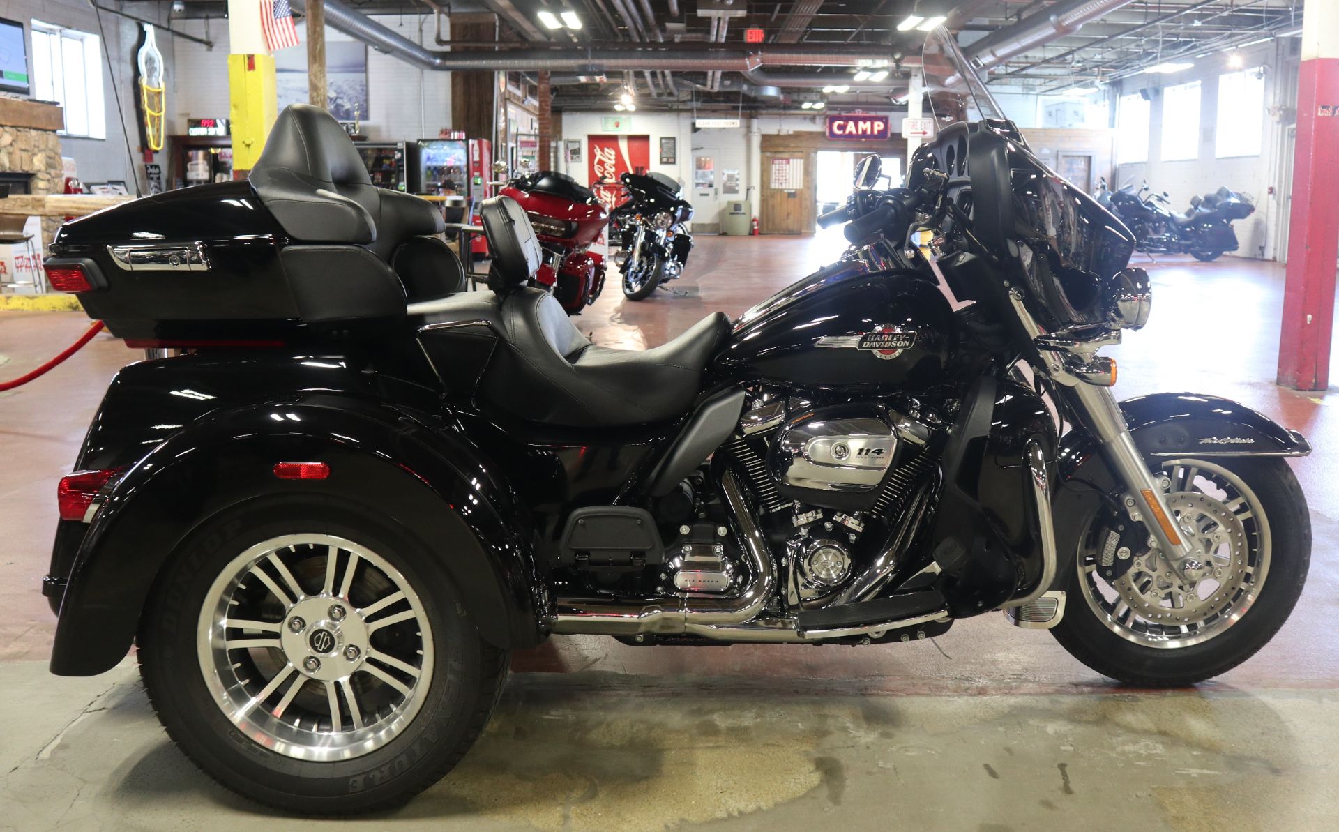 2023 Harley-Davidson Tri Glide® Ultra in New London, Connecticut - Photo 9