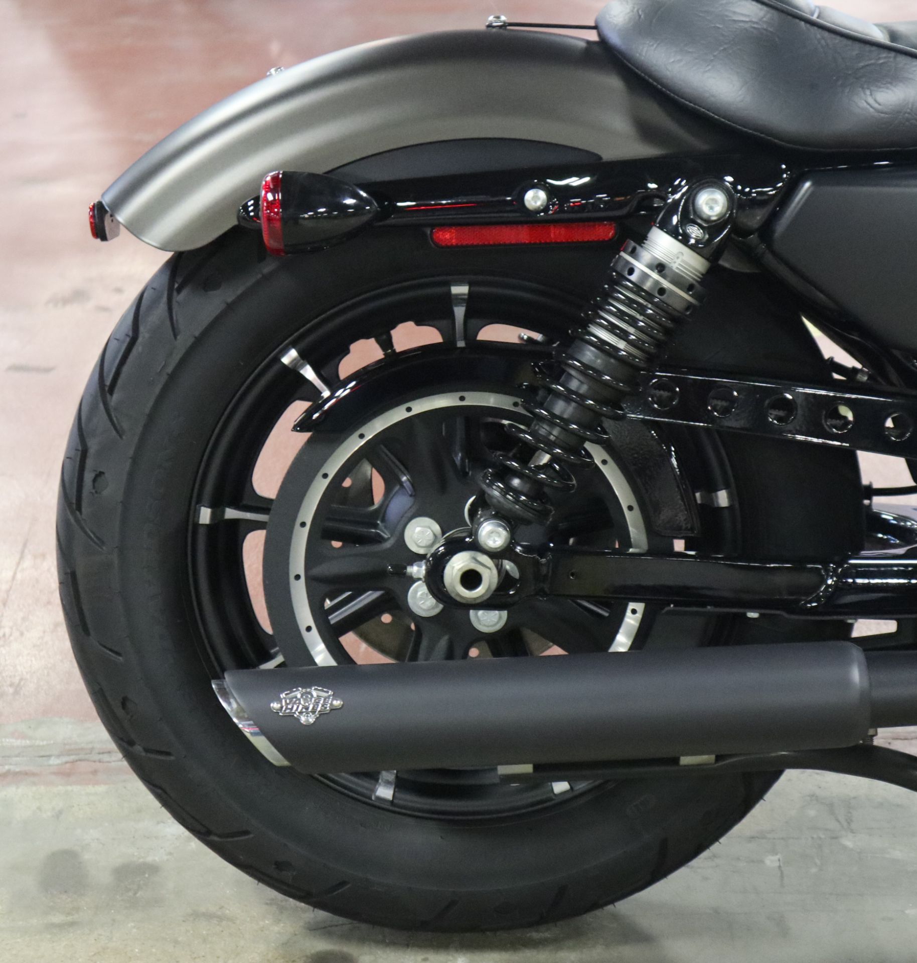 2021 Harley-Davidson Iron 883™ in New London, Connecticut - Photo 11