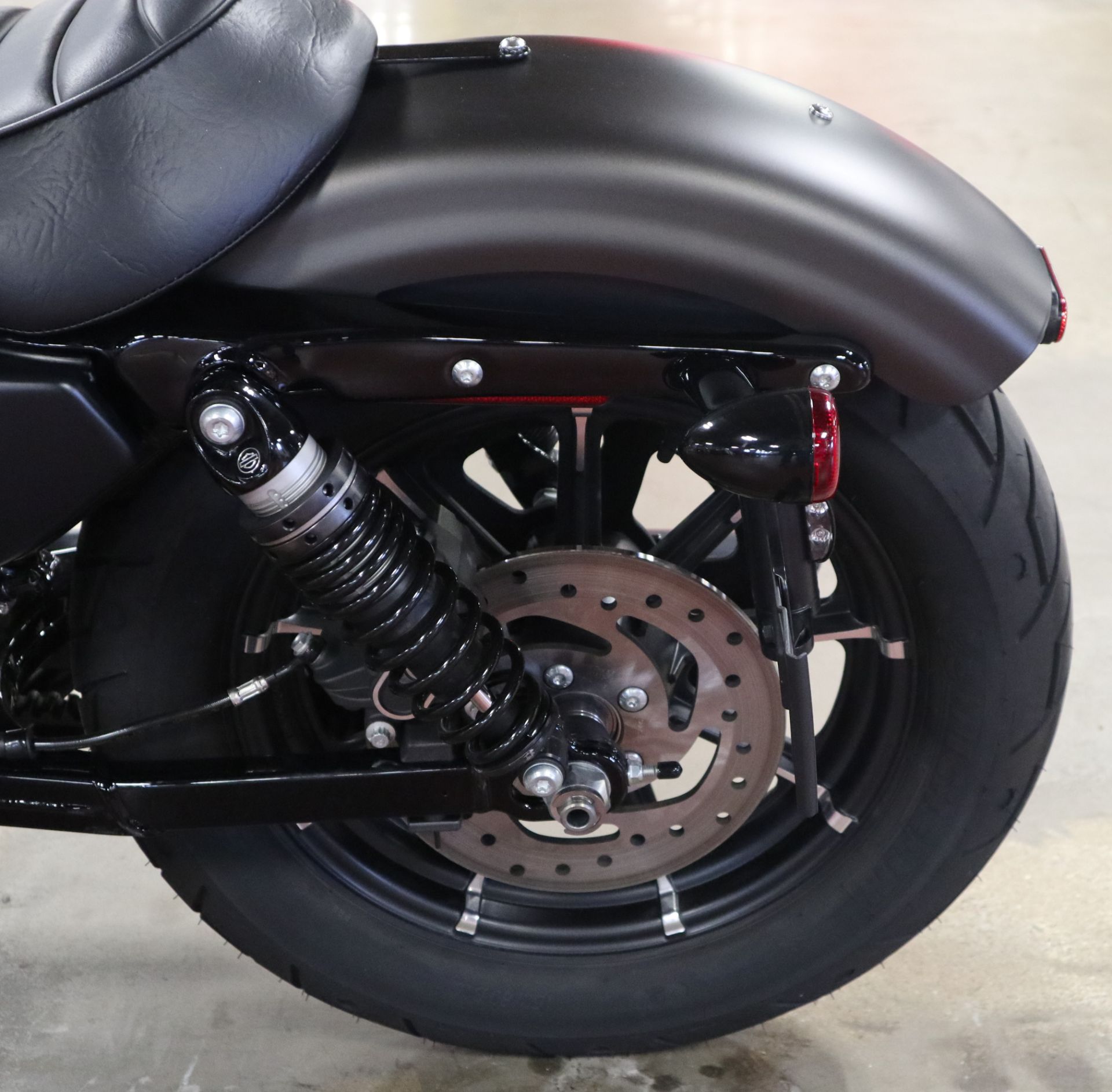 2021 Harley-Davidson Iron 883™ in New London, Connecticut - Photo 14