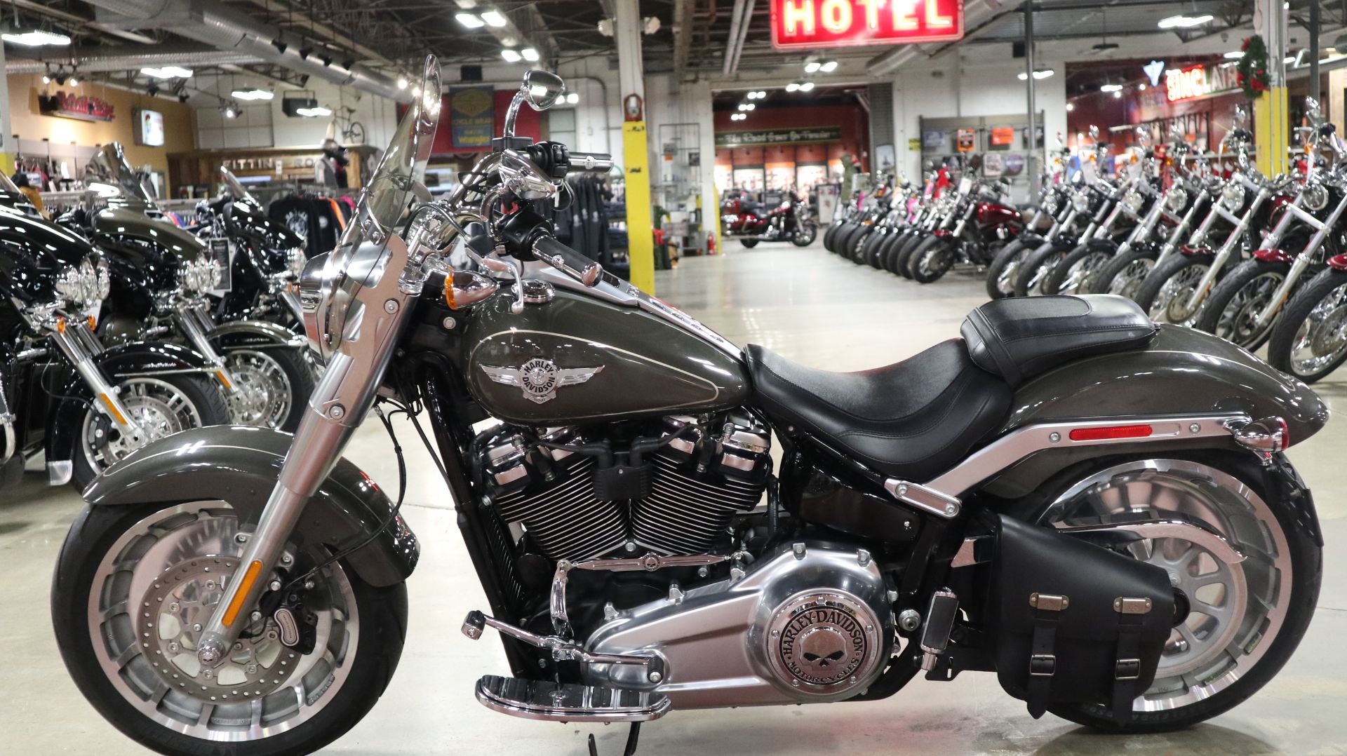 2018 Harley-Davidson Fat Boy® 107 in New London, Connecticut - Photo 5