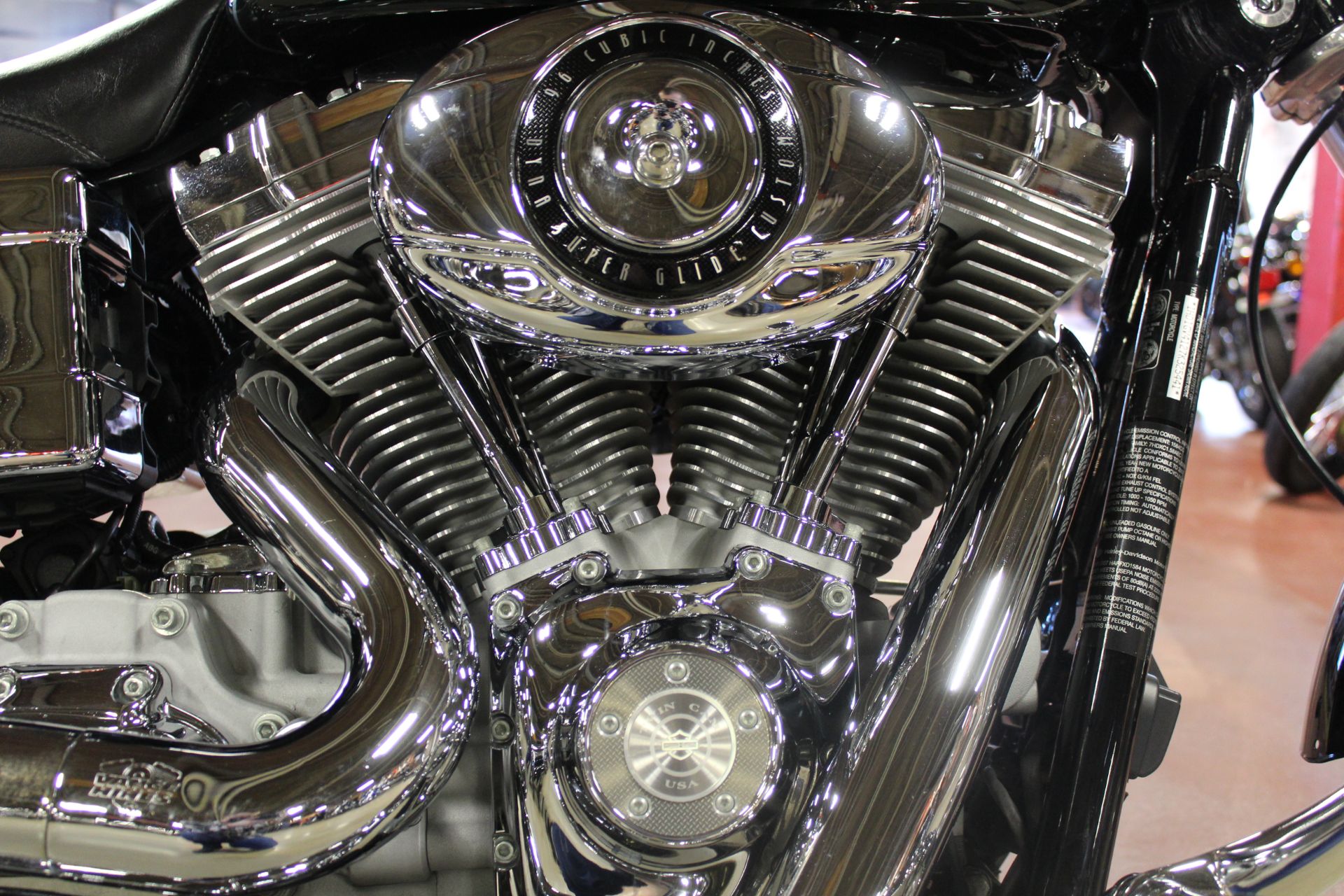 2007 Harley-Davidson FXDC Super Glide® Custom Patriot Special Edition in New London, Connecticut - Photo 16