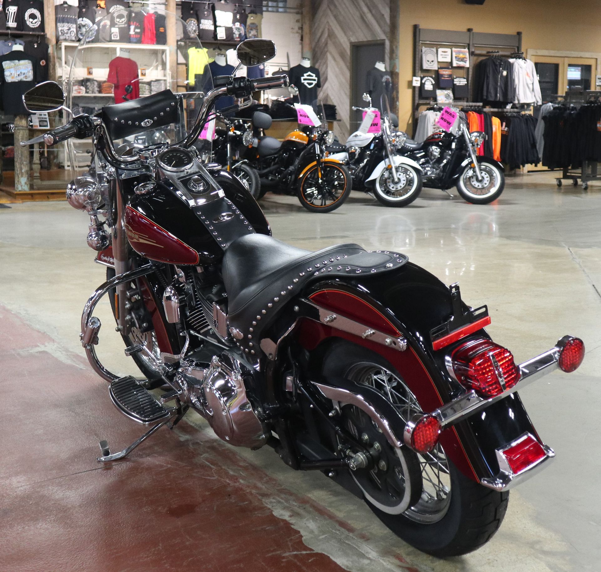 2005 Harley-Davidson FLSTC/FLSTCI Heritage Softail® Classic in New London, Connecticut - Photo 5