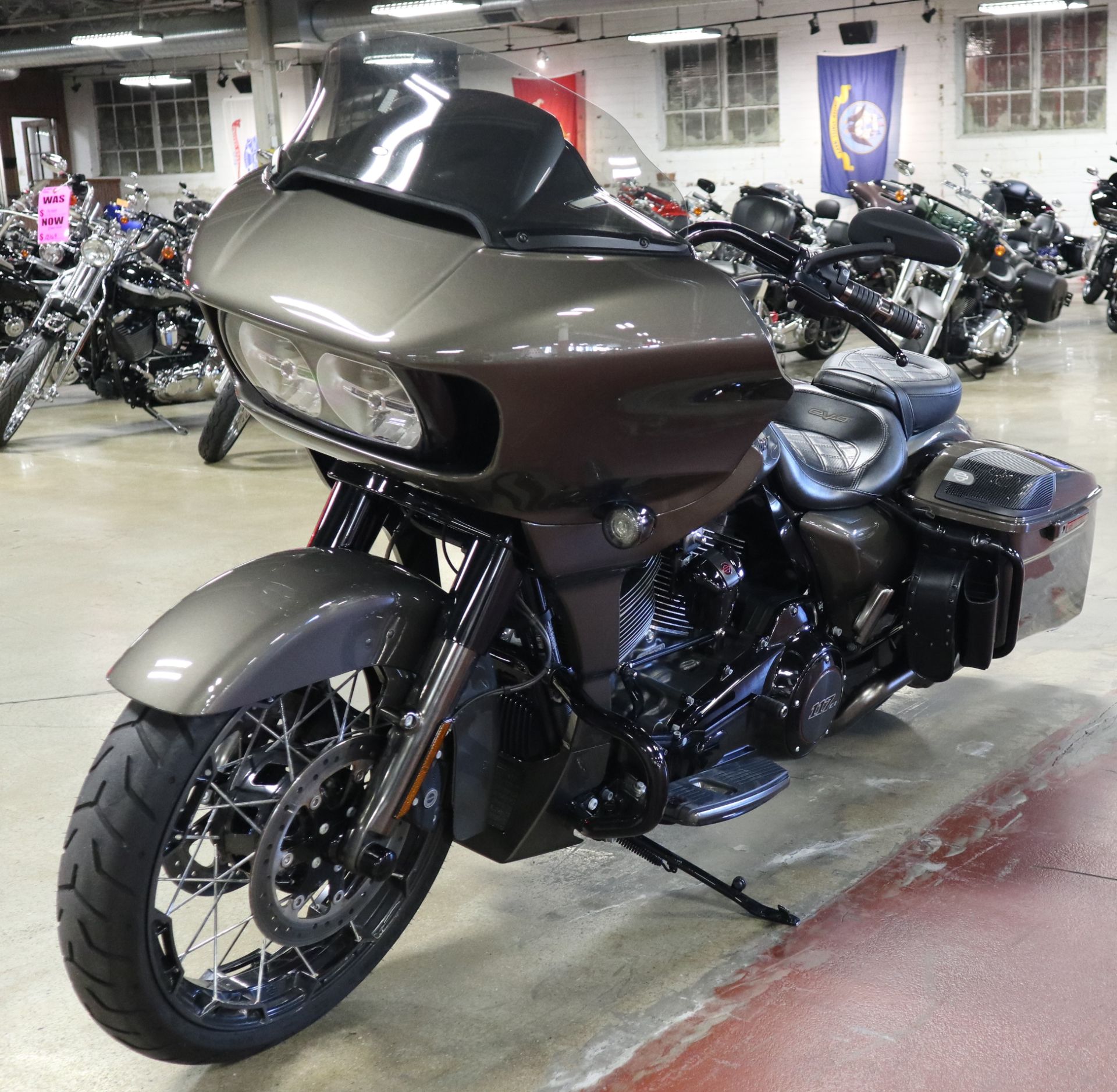 2021 Harley-Davidson CVO™ Road Glide® in New London, Connecticut - Photo 4