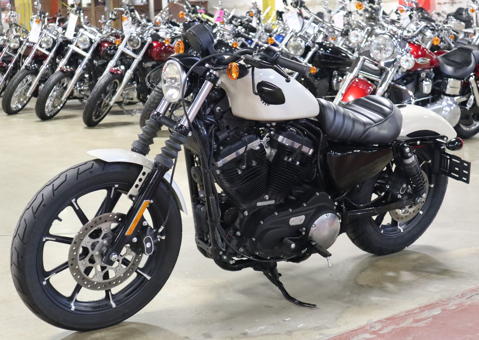 2021 Harley-Davidson Iron 883™ in New London, Connecticut - Photo 4