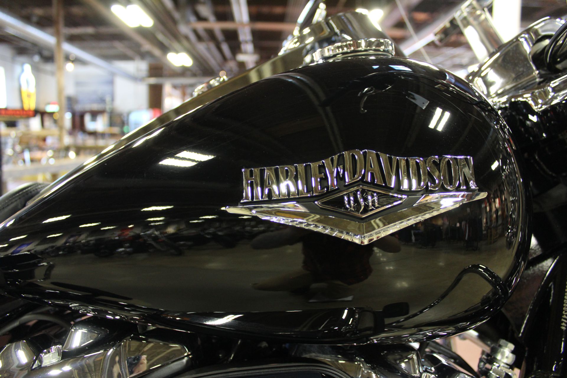 2018 Harley-Davidson Road King® in New London, Connecticut - Photo 9