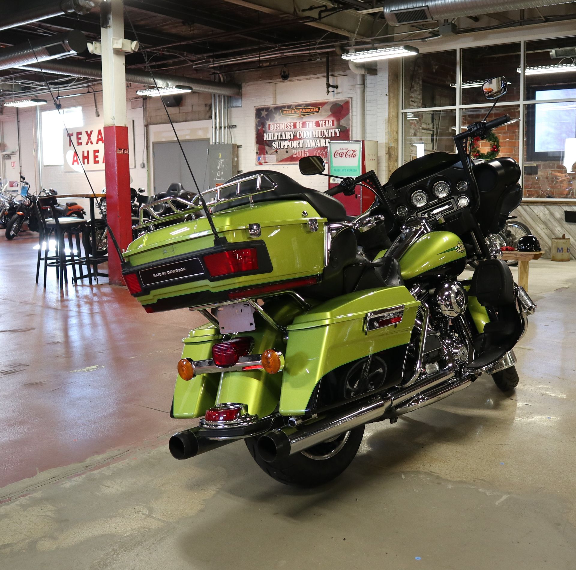 2011 Harley-Davidson Electra Glide® Ultra Limited in New London, Connecticut - Photo 8