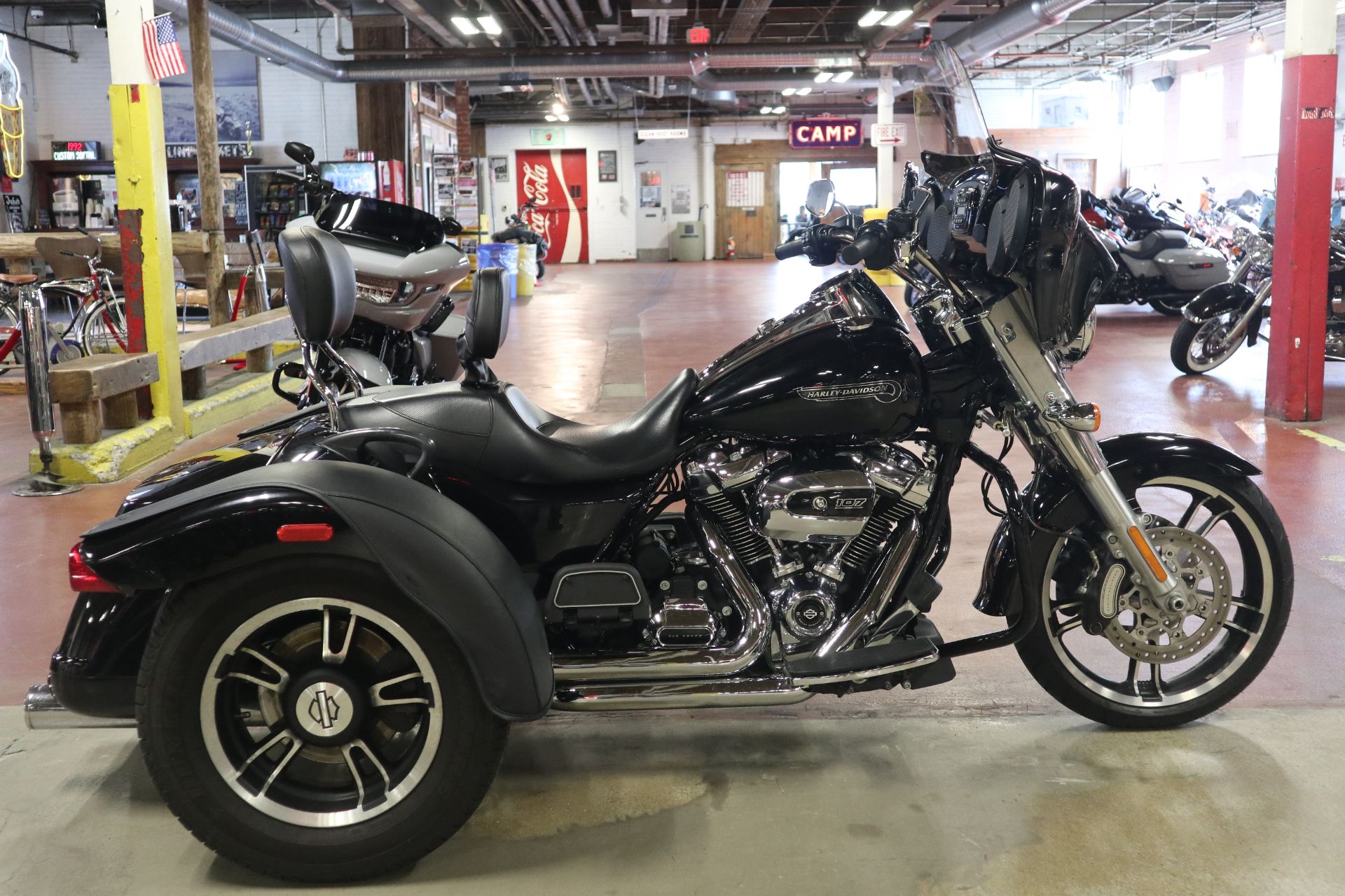 2017 Harley-Davidson Freewheeler in New London, Connecticut - Photo 9