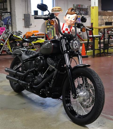 2018 Harley-Davidson Street Bob® 107 in New London, Connecticut - Photo 2