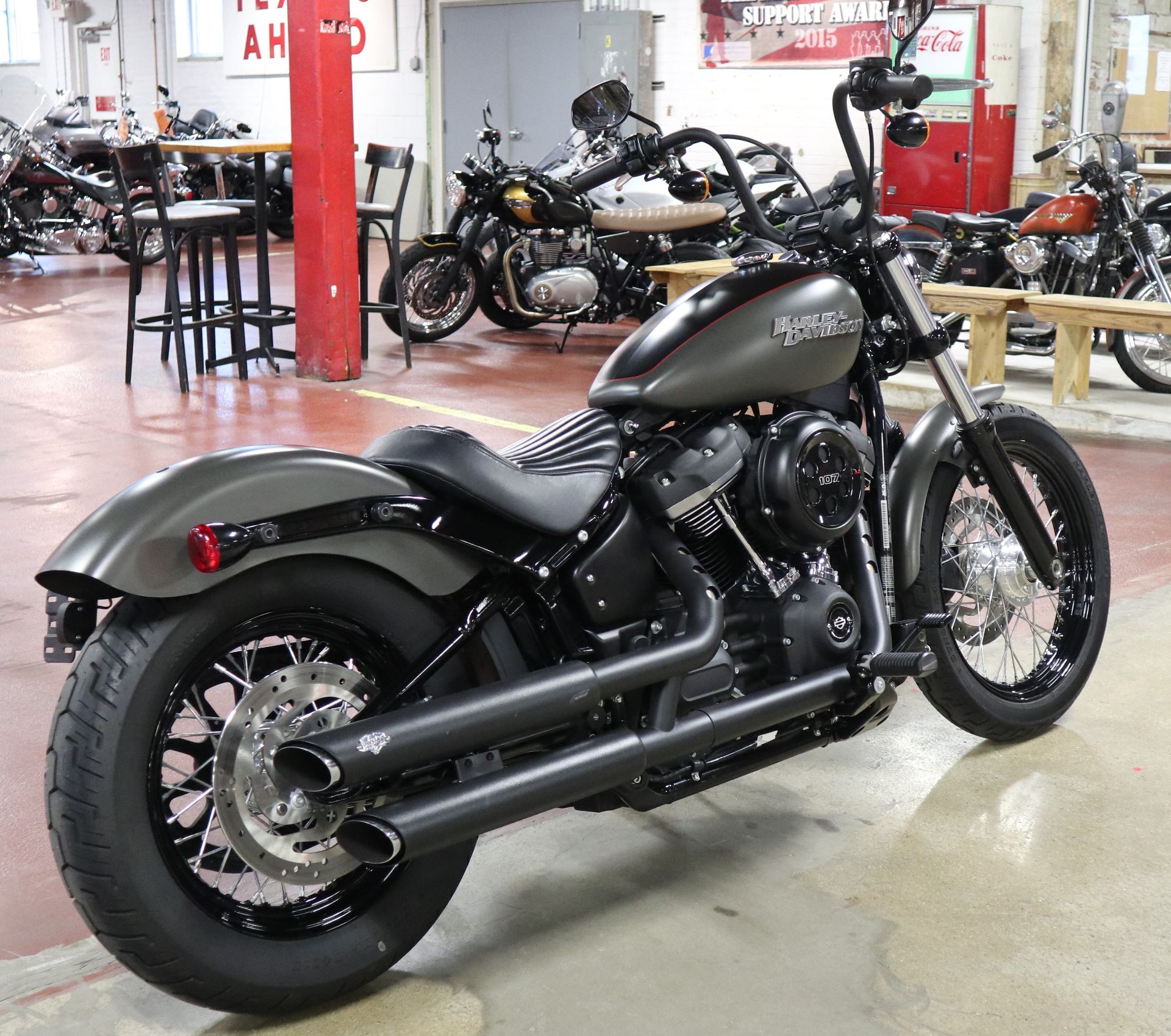2018 Harley-Davidson Street Bob® 107 in New London, Connecticut - Photo 8
