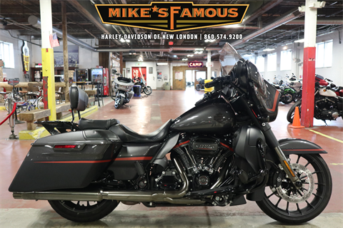 2018 Harley-Davidson CVO™ Street Glide® in New London, Connecticut