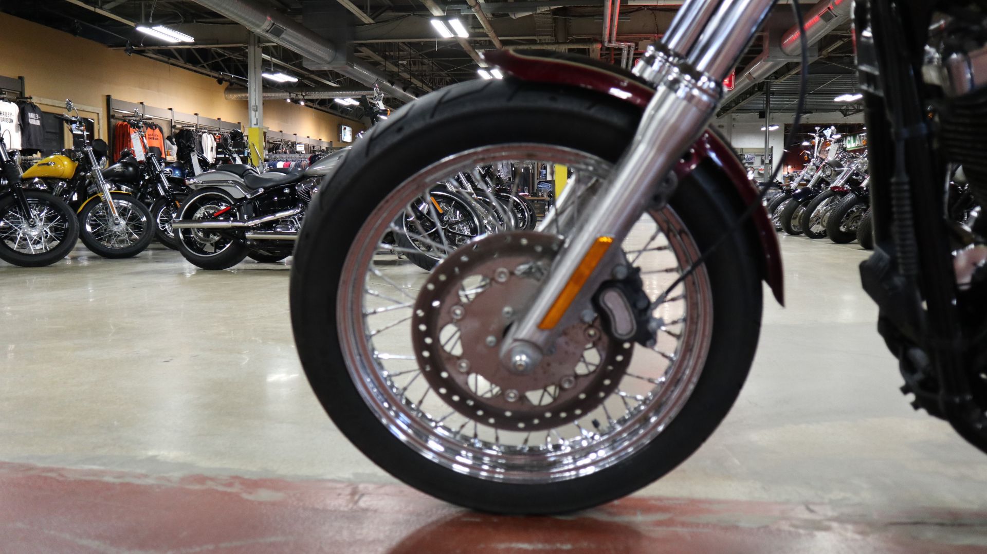 2014 Harley-Davidson Super Glide® Custom in New London, Connecticut - Photo 18