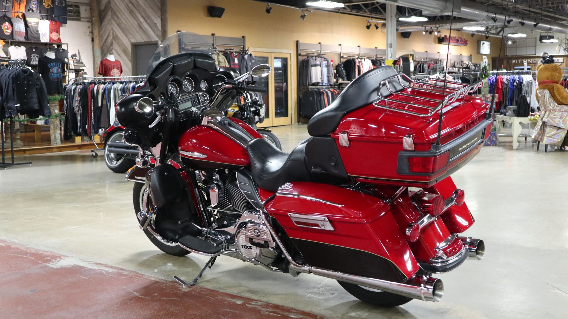 2011 Harley-Davidson Electra Glide® Ultra Limited in New London, Connecticut - Photo 6