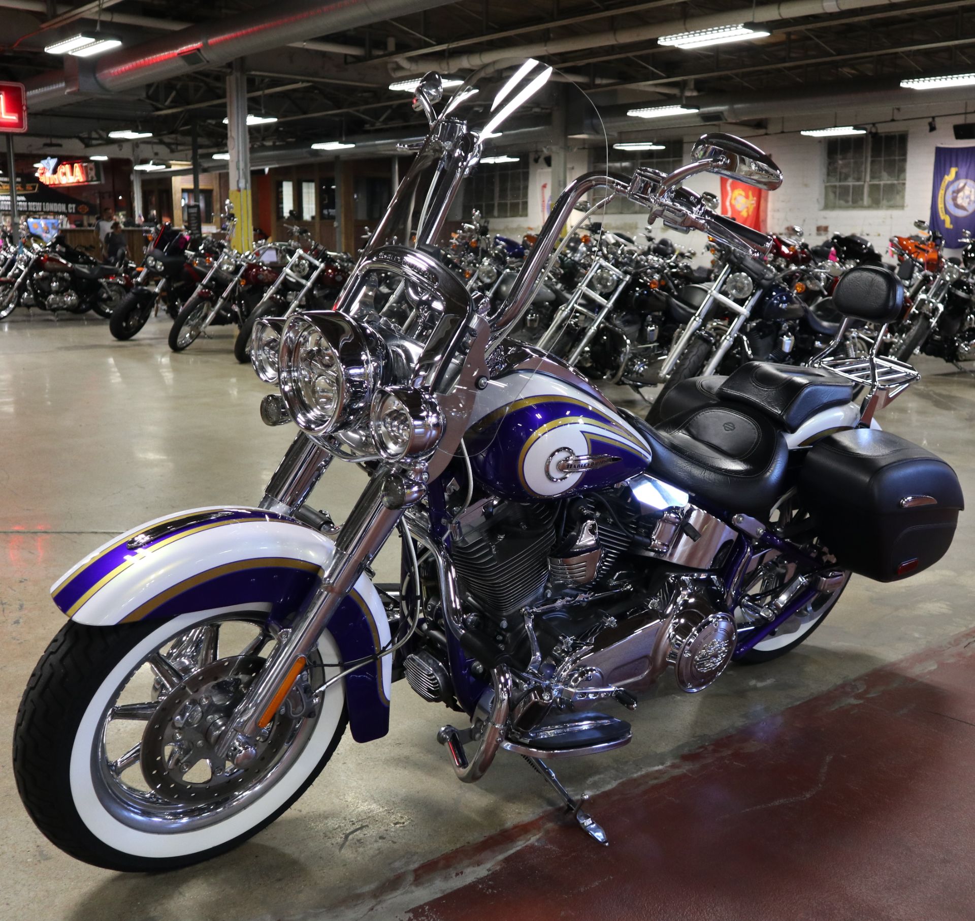 2014 Harley-Davidson CVO™ Softail® Deluxe in New London, Connecticut - Photo 4