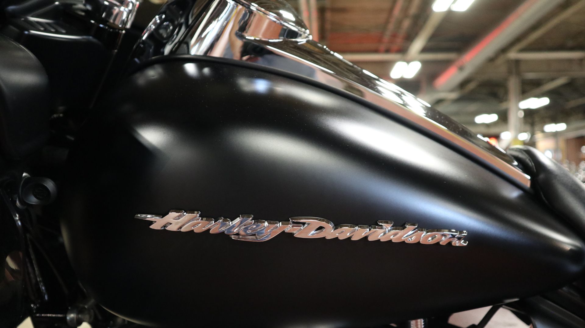 2015 Harley-Davidson Road Glide® in New London, Connecticut - Photo 11