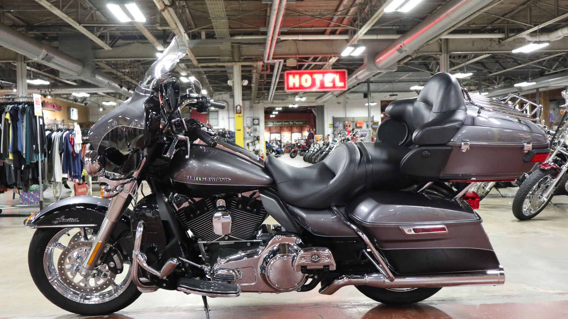 2014 Harley-Davidson Ultra Limited in New London, Connecticut - Photo 5