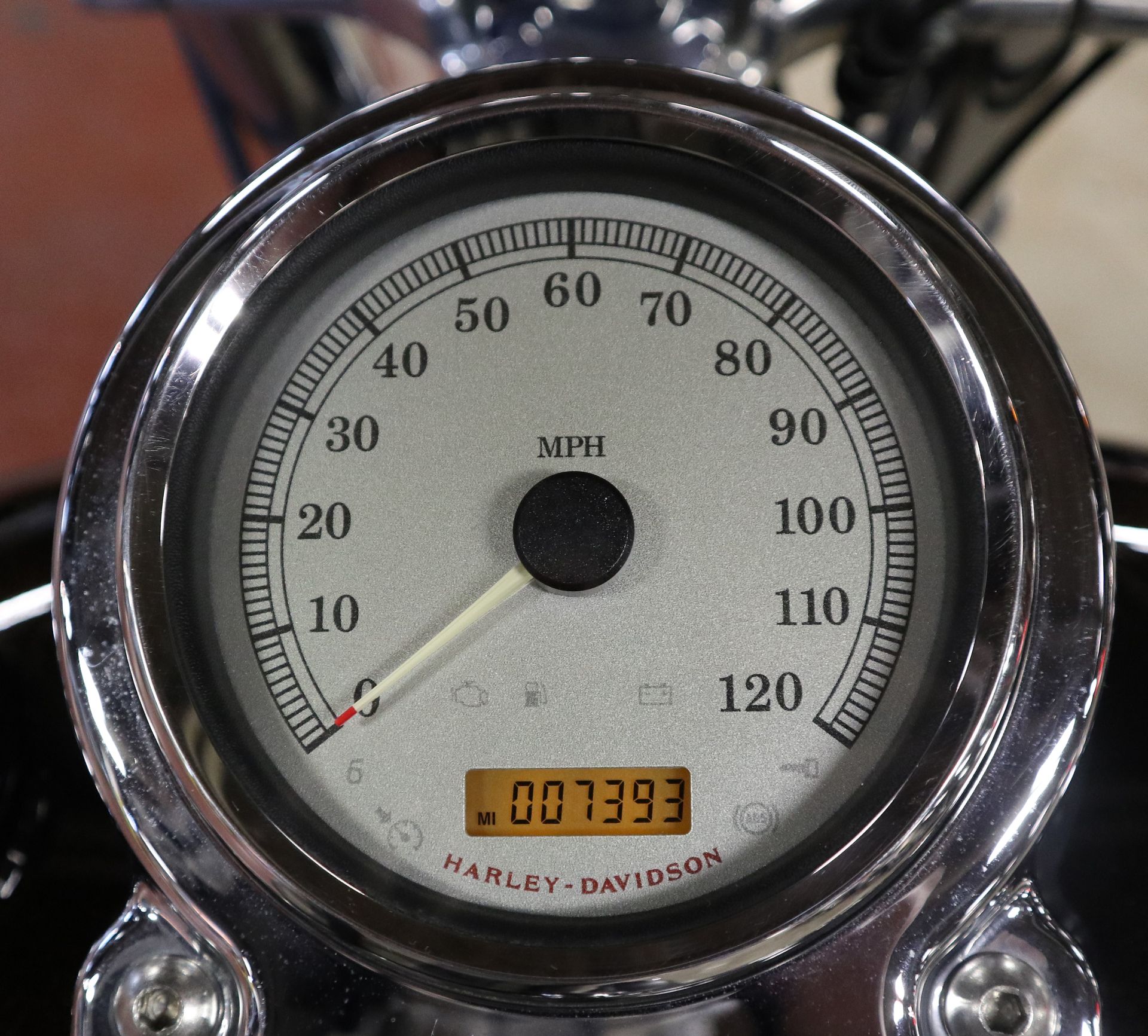 2011 Harley-Davidson Dyna® Super Glide® Custom in New London, Connecticut - Photo 20