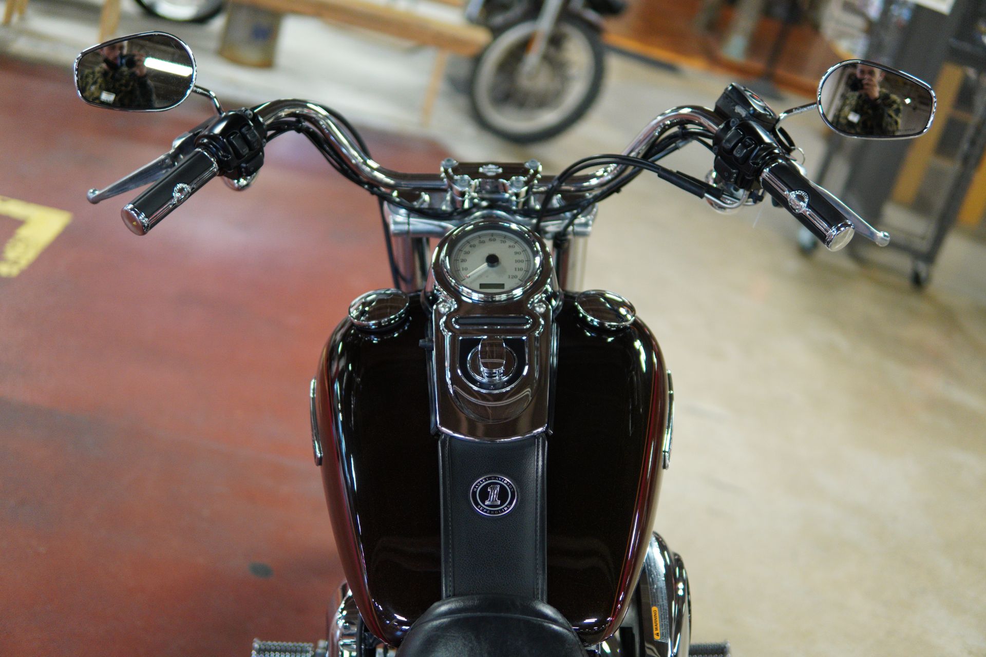 2011 Harley-Davidson Dyna® Super Glide® Custom in New London, Connecticut - Photo 10
