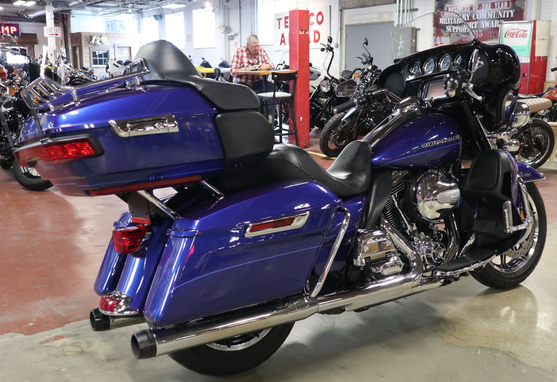 2015 Harley-Davidson Ultra Limited Low in New London, Connecticut - Photo 8