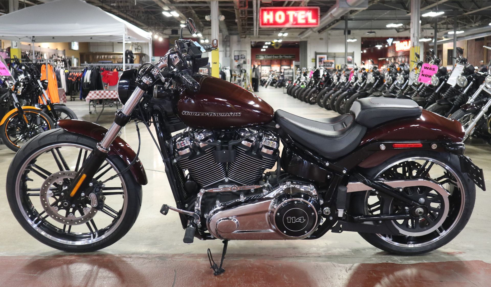 2018 Harley-Davidson Breakout® 114 in New London, Connecticut - Photo 5