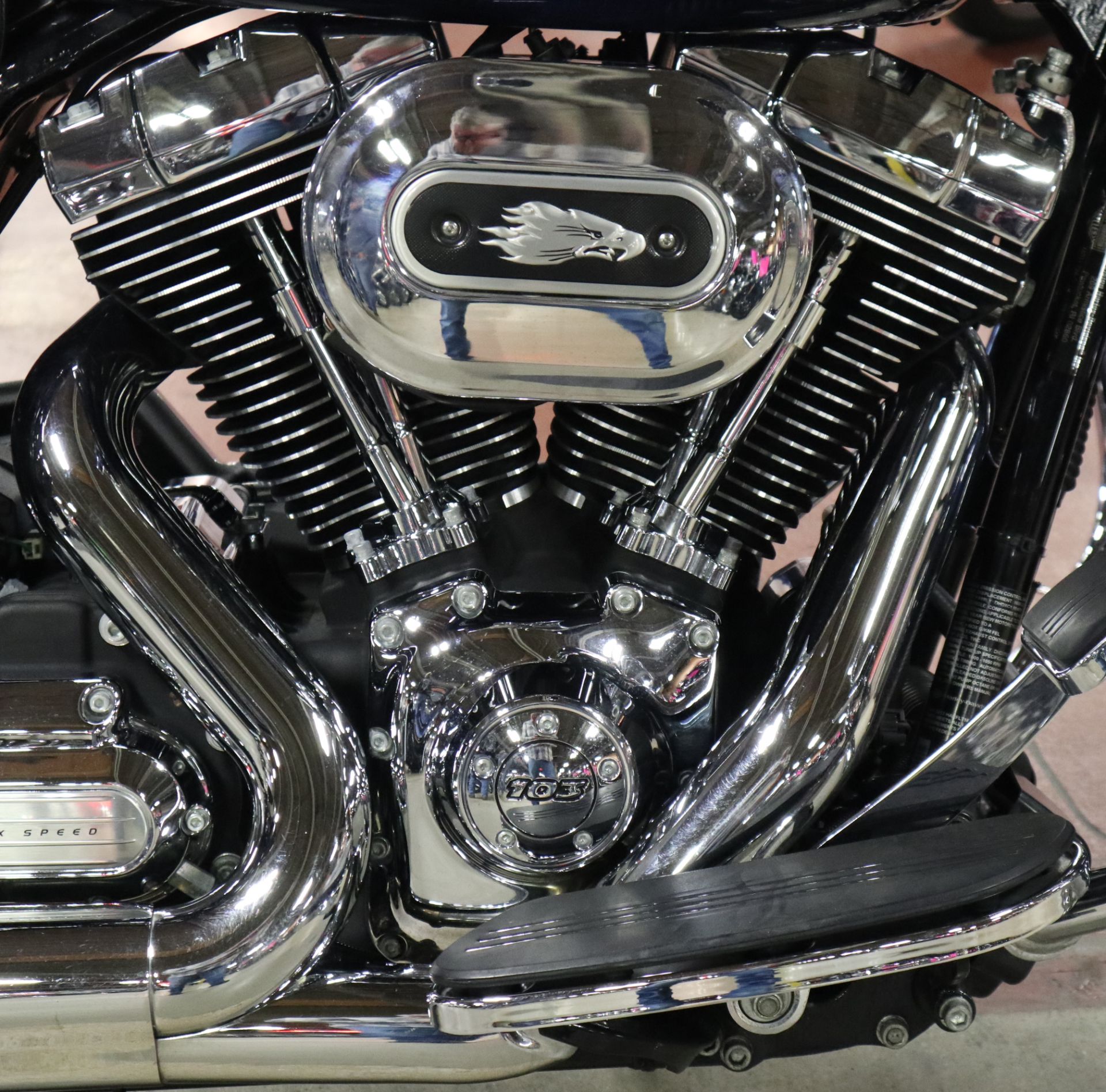 2013 Harley-Davidson Road Glide® Custom in New London, Connecticut - Photo 18