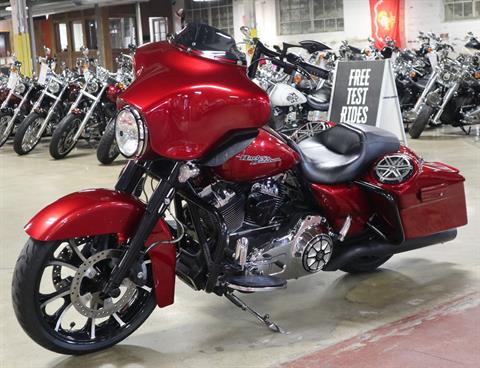 2013 Harley-Davidson Street Glide® in New London, Connecticut - Photo 4