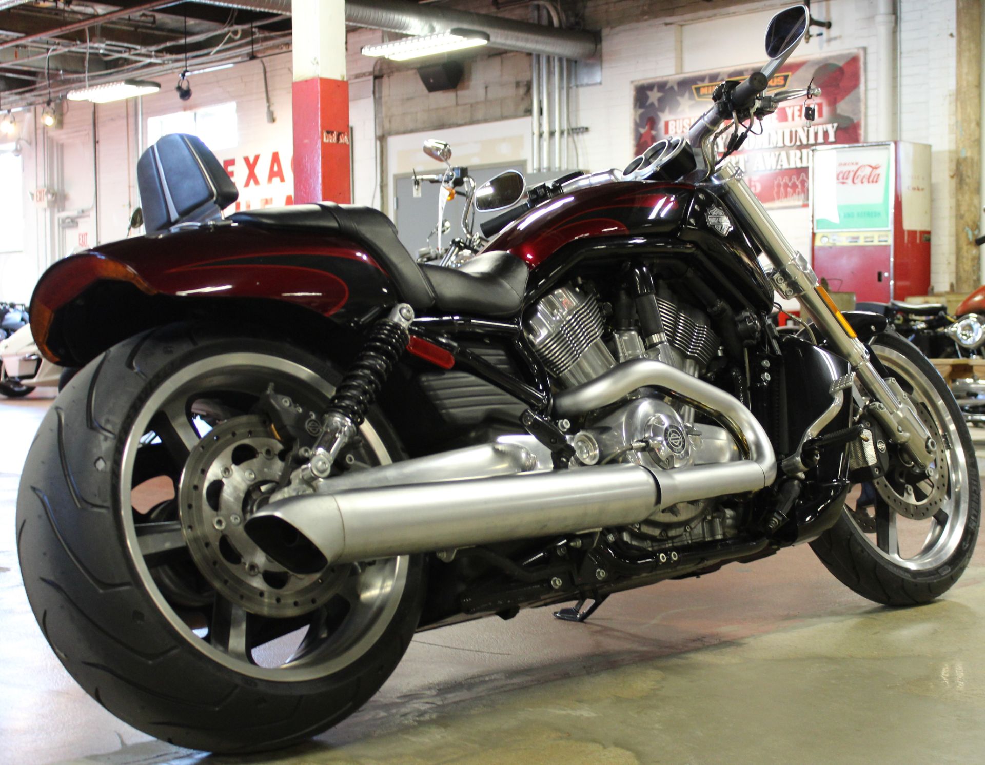 2015 Harley-Davidson V-Rod Muscle® in New London, Connecticut - Photo 8