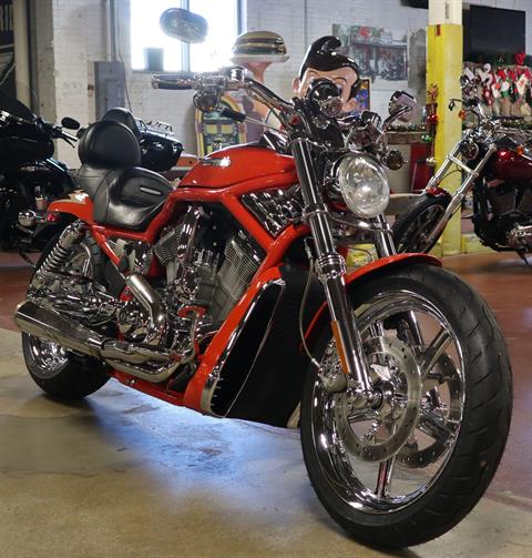 2005 Harley-Davidson VRSCSE Screamin’ Eagle® V-Rod® in New London, Connecticut - Photo 2