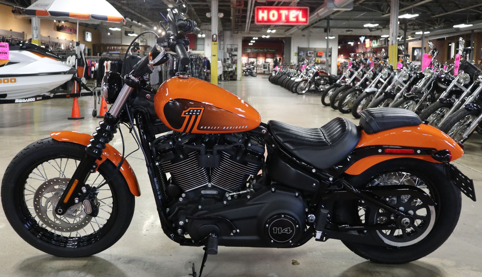 2021 Harley-Davidson Street Bob® 114 in New London, Connecticut - Photo 5