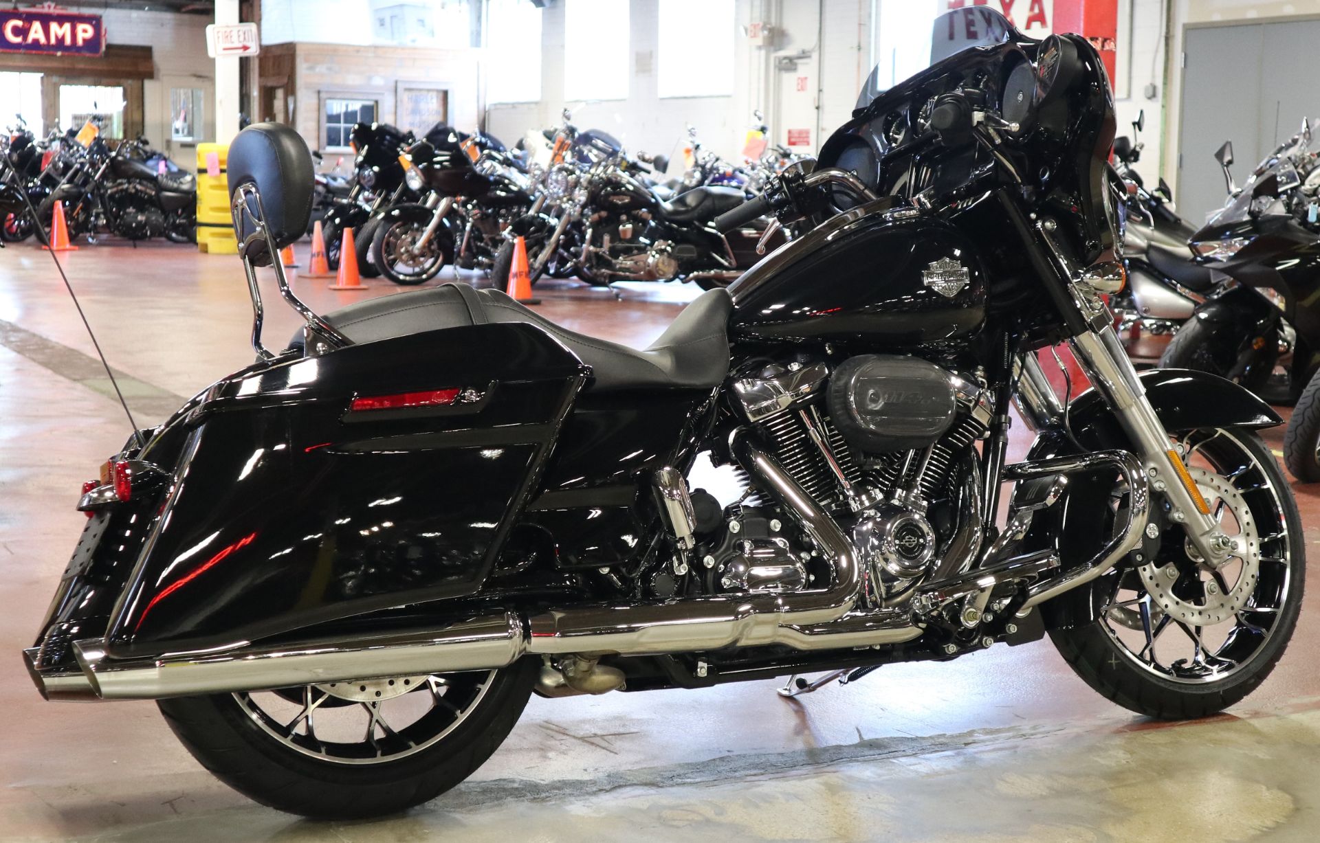 2022 Harley-Davidson Street Glide® Special in New London, Connecticut - Photo 8