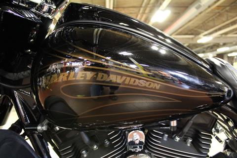2015 Harley-Davidson CVO™ Street Glide® in New London, Connecticut - Photo 11