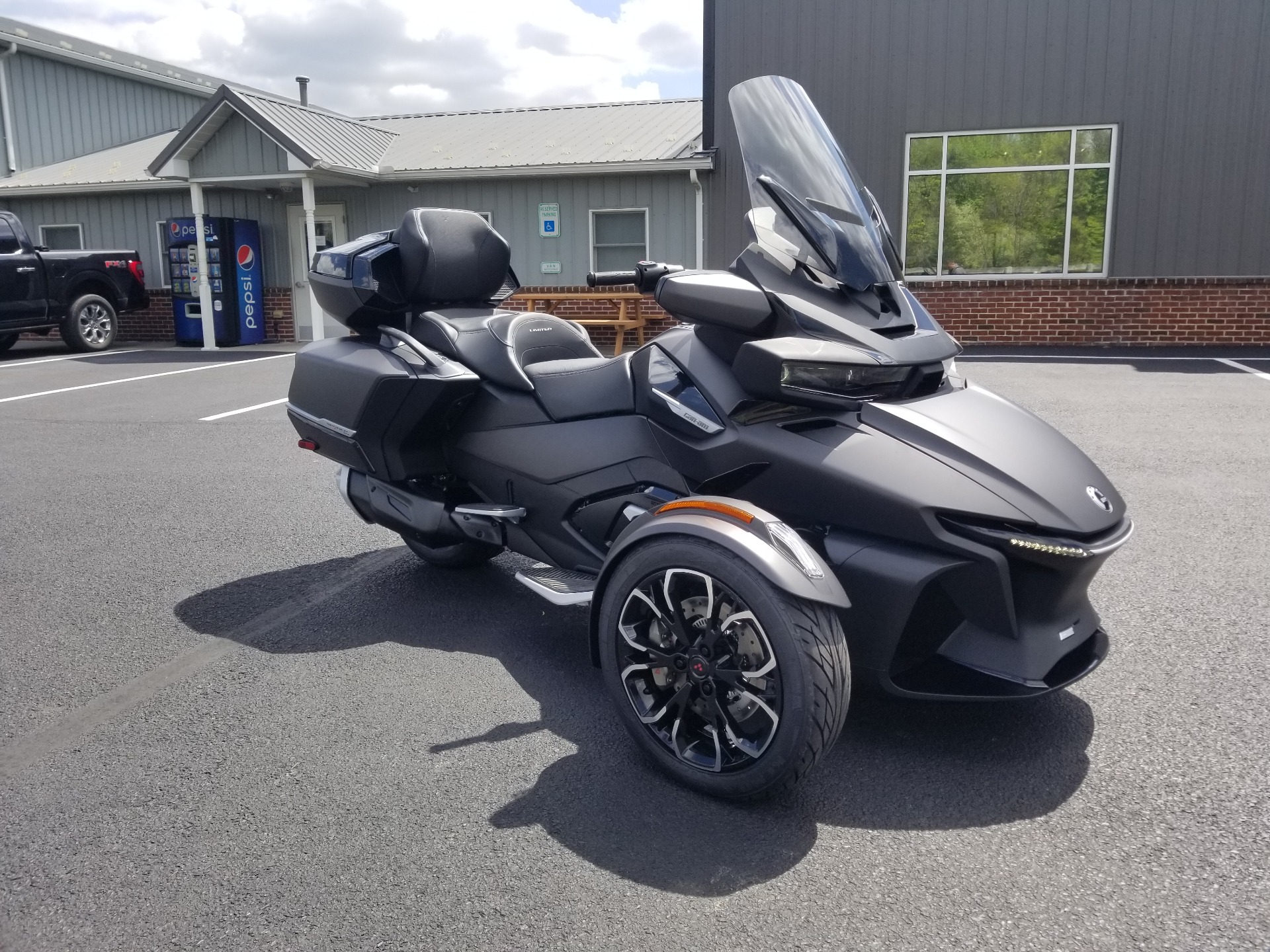 2023 Can-Am Spyder RT Limited in Grantville, Pennsylvania - Photo 4
