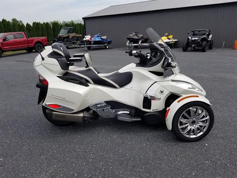 2015 Can-Am Spyder® RT Limited in Grantville, Pennsylvania - Photo 3