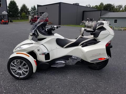 2015 Can-Am Spyder® RT Limited in Grantville, Pennsylvania - Photo 1